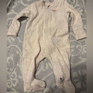 NIKE Baby Footie Bundle(4) — 3M